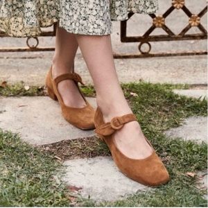 Doen Sailor Heel Mary Jane Shoes Cognac
Size 38